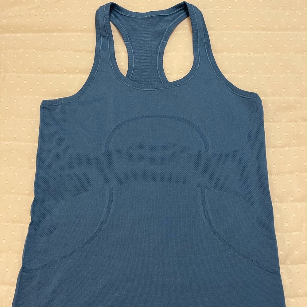 Lululemon Swiftly Tech Racerback 2.0 Iron Blue